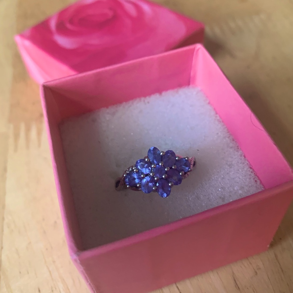 Genuine tanzanite flower ring AA tanzanite!